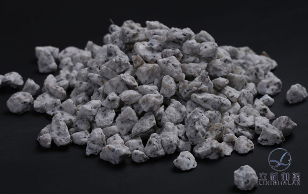 星空体育app:华体获得一种室外防水运动木地板体系专利提高了室外运动木地板的惯例运用的寿数